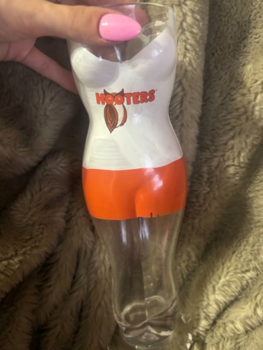 VINTAGE HOOTERS COLLECTIBLE